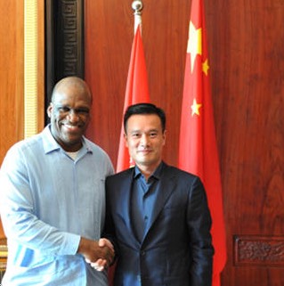 UNGA president John Ashe, bribed by CPPCC member Ng Lap Seng, with CEFC chairman Ye Jianming at a CEFC event in Hong Kong. April 2014.